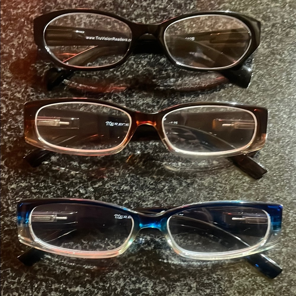 3 Women's Black, Brown, and Blue Glasses Set +2.25 - Picture 1 of 7